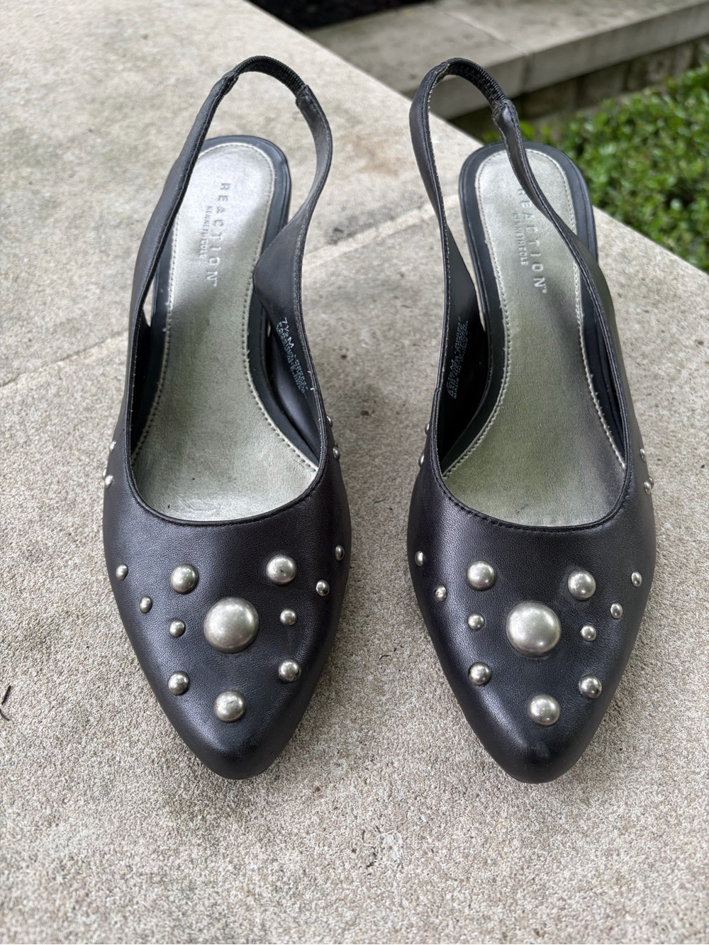 Kenneth Cole Reaction Studded Black Pointed Heels